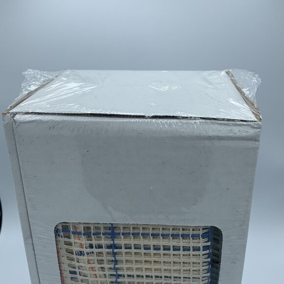 WonderArt White Tiger Latch Hook Kit - 24” x 34” Sealed - Picture 5 of 6